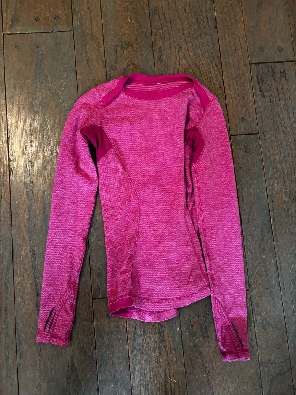 Lululemon hot pink long sleeve activewear athletic running Pilates